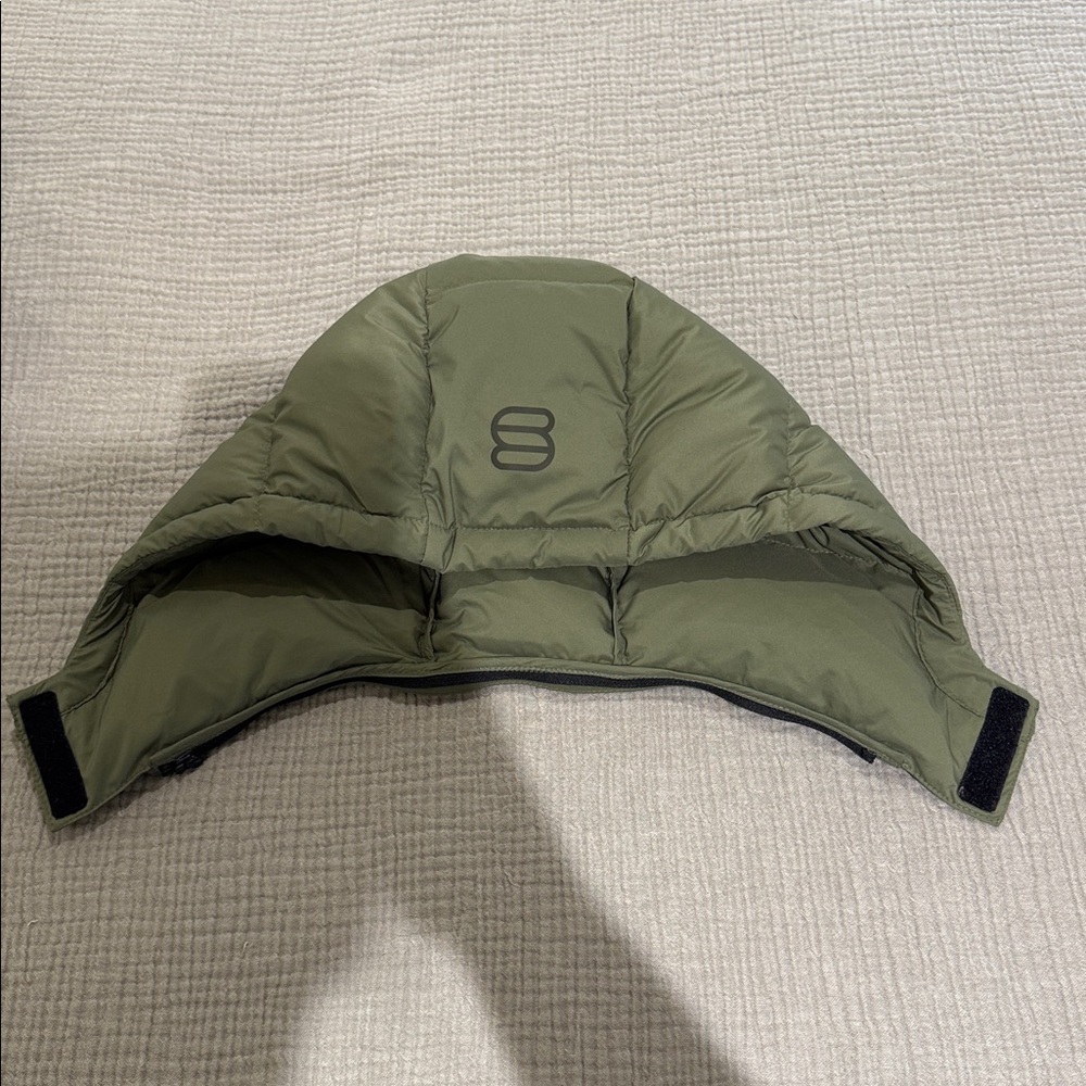 Aritzia The Super Puff Shorty Vest - Sage Green, size small - Picture 6 of 10